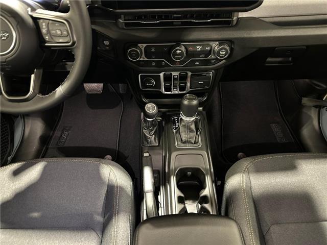 2026 Jeep Gladiator Sport S (Stk: 41034) in Lethbridge - Image 11 of 15
