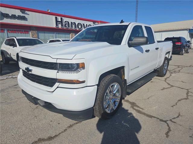 2019 Chevrolet Silverado 1500 LD Silverado Custom (Stk: U3976) in Hanover - Image 1 of 12