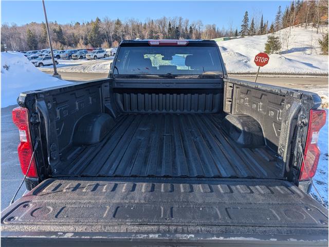 2026 Chevrolet Silverado 2500HD Custom (Stk: 26107) in Haliburton - Image 7 of 18