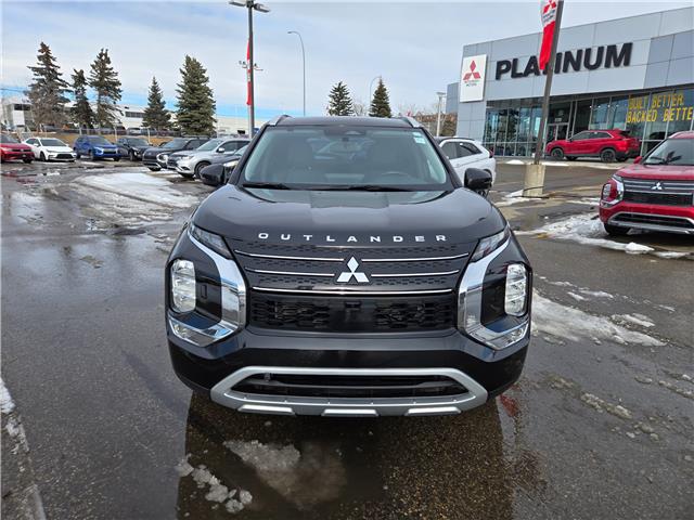 2024 Mitsubishi Outlander LE (Stk: 8989) in Calgary - Image 2 of 25