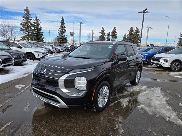 2024 Mitsubishi Outlander LE (Stk: 8989) in Calgary - Image 3 of 25