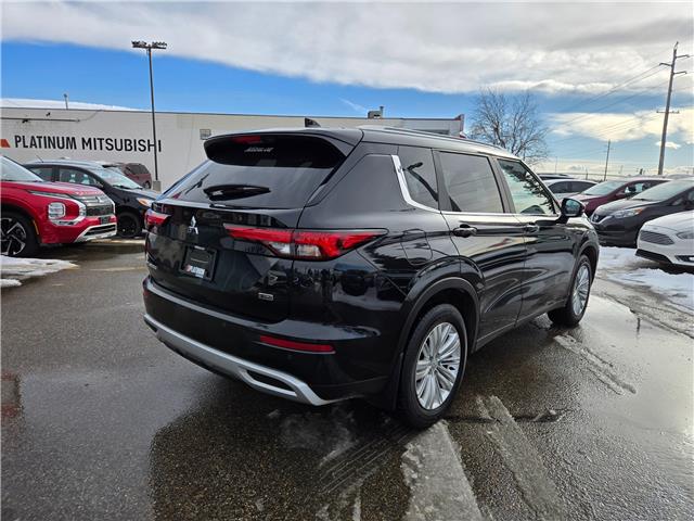 2024 Mitsubishi Outlander LE (Stk: 8989) in Calgary - Image 7 of 25