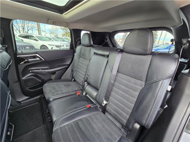 2024 Mitsubishi Outlander LE (Stk: 8989) in Calgary - Image 19 of 25