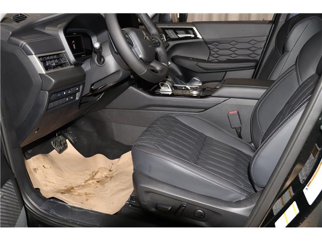 2026 Mitsubishi Outlander Plug-In Hybrid SEL (Stk: P26338) in Edmonton - Image 11 of 32