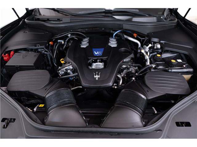 2021 Maserati Levante S GranSport (Stk: UC2146) in Calgary - Image 10 of 30