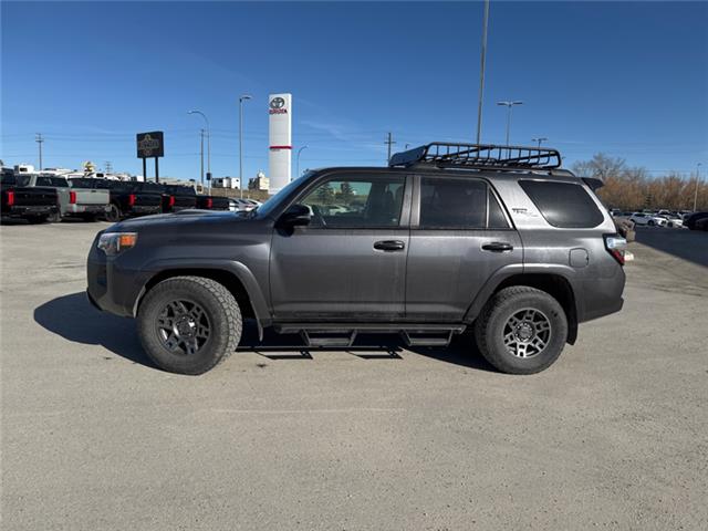 2021 Toyota 4Runner Base (Stk: 5861138W) in Cranbrook - Image 2 of 22