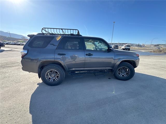 2021 Toyota 4Runner Base (Stk: 5861138W) in Cranbrook - Image 6 of 22