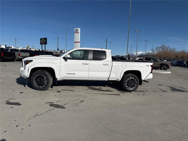 2026 Toyota Tacoma Base (Stk: T114238) in Cranbrook - Image 2 of 19