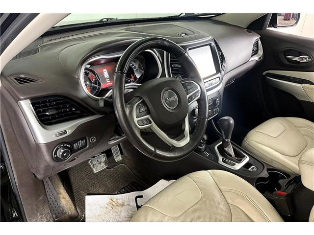 2017 Jeep Cherokee Overland (Stk: X3644A) in London - Image 13 of 35