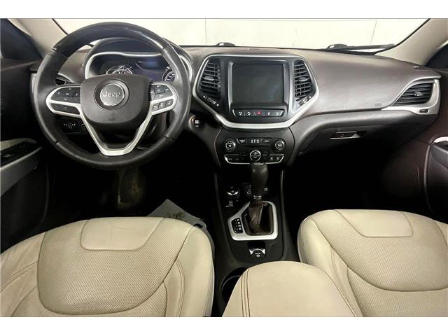 2017 Jeep Cherokee Overland (Stk: X3644A) in London - Image 15 of 35