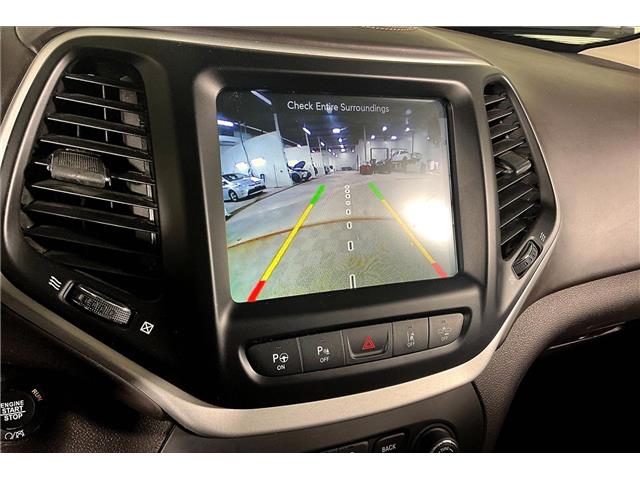 2017 Jeep Cherokee Overland (Stk: X3644A) in London - Image 23 of 35