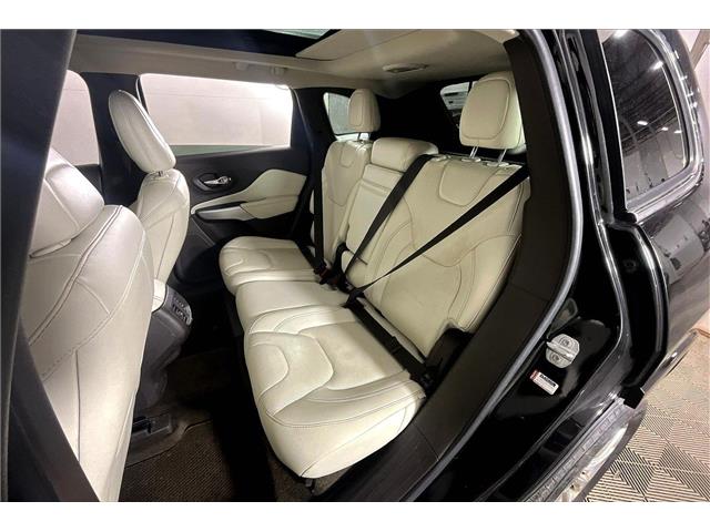 2017 Jeep Cherokee Overland (Stk: X3644A) in London - Image 28 of 35