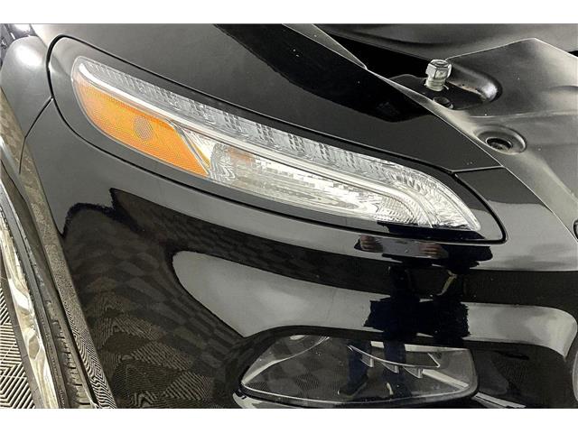 2017 Jeep Cherokee Overland (Stk: X3644A) in London - Image 31 of 35