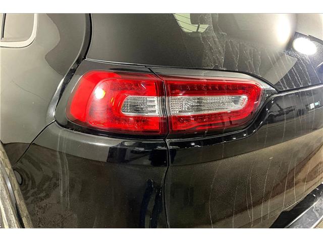 2017 Jeep Cherokee Overland (Stk: X3644A) in London - Image 32 of 35