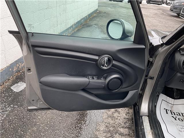 2019 MINI 5 Door Cooper (Stk: 251503A) in Ottawa Central - Image 17 of 22