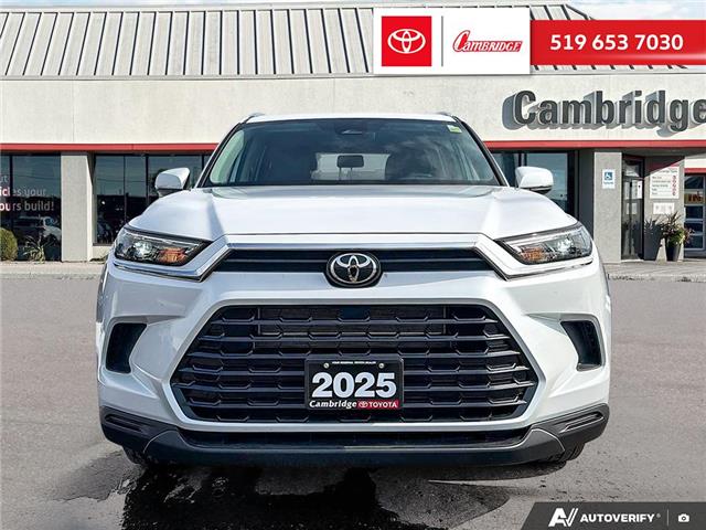 2025 Toyota Grand Highlander Hybrid XLE (Stk: 2602251) in Cambridge - Image 2 of 25