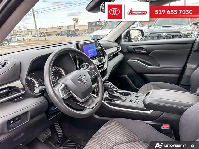 2023 Toyota Highlander LE (Stk: 2601131) in Cambridge - Image 12 of 24