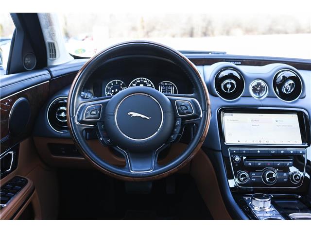 2019 Jaguar XJ (Stk: PJ18464) in London - Image 23 of 41 2019 Jaguar XJ (Stk: PJ18464) in London - Image 23 of 41