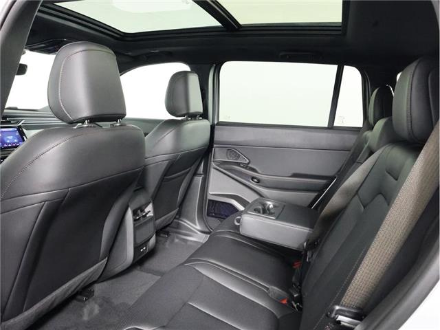 2026 Jeep Cherokee (Stk: 26J077) in Calgary - Image 9 of 21 2026 Jeep Cherokee (Stk: 26J077) in Calgary - Image 9 of 21