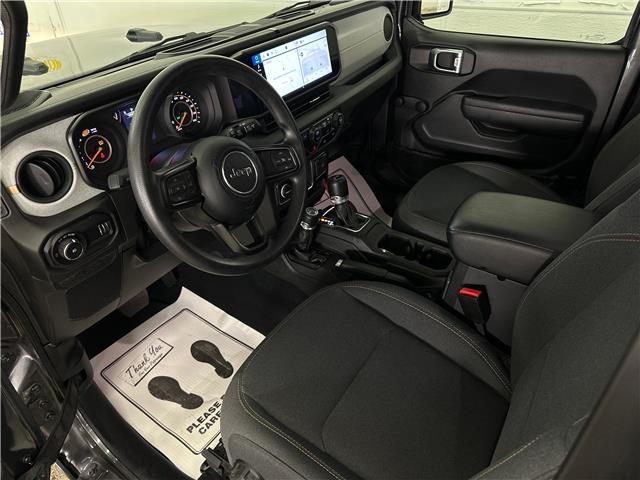 2024 Jeep Wrangler Sport (Stk: 43556J) in Belleville - Image 9 of 21