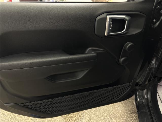 2024 Jeep Wrangler Sport (Stk: 43556J) in Belleville - Image 10 of 21