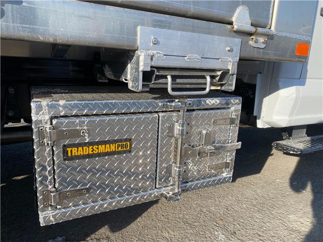 2026 Ford F-550 Chassis  (Stk: 2601580) in Ottawa - Image 6 of 20