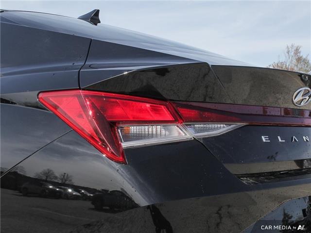 2022 Hyundai Elantra Preferred w/Sun & Tech Pkg (Stk: 103511) in London - Image 11 of 23