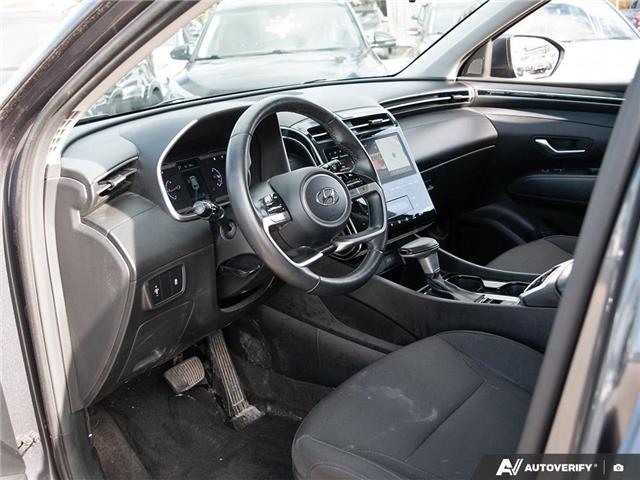 2023 Hyundai Tucson Preferred w/Trend Package (Stk: 112061) in London - Image 12 of 24