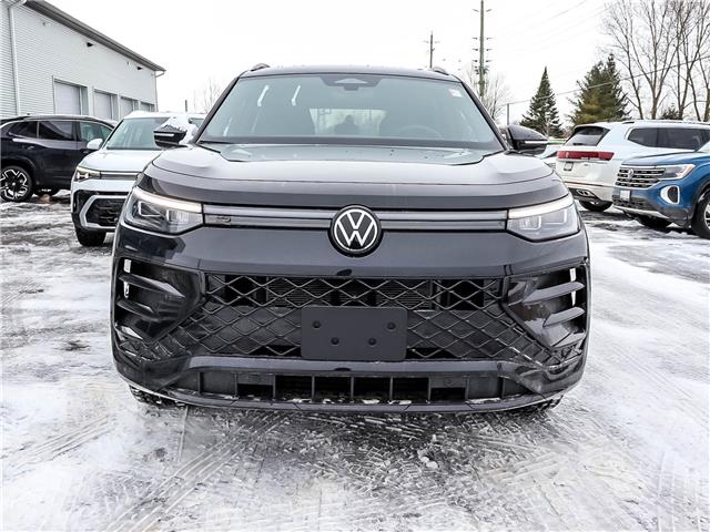 2026 Volkswagen Tiguan Comfortline R-Line Black Edition (Stk: HV690) in Walkerton - Image 2 of 24