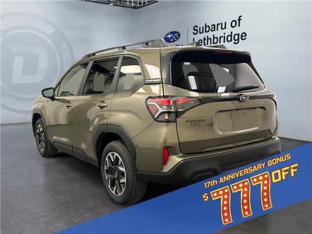 2026 Subaru Forester Convenience (Stk: 300262) in Lethbridge - Image 3 of 15