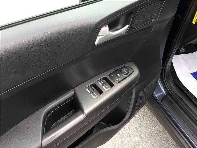 2019 Kia Sportage LX (Stk: B3363) in Cornwall - Image 2 of 28
