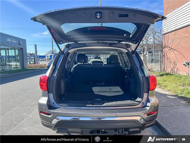 2017 Nissan Pathfinder Platinum (Stk: 237551) in Victoria - Image 10 of 23