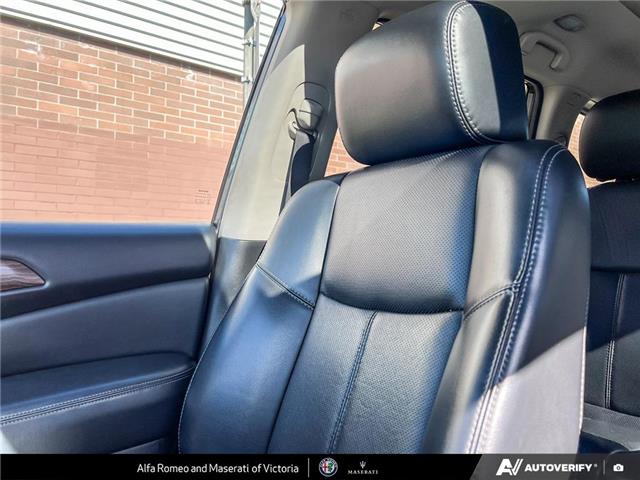 2017 Nissan Pathfinder Platinum (Stk: 237551) in Victoria - Image 18 of 23