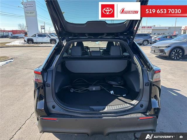 2026 Toyota bZ XLE (Stk: 2602021) in Cambridge - Image 12 of 25