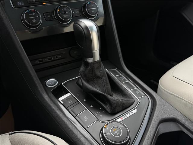 2018 Volkswagen Tiguan Highline (Stk: 260449A) in Calgary - Image 15 of 18