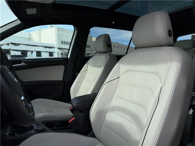 2018 Volkswagen Tiguan Highline (Stk: 260449A) in Calgary - Image 6 of 18