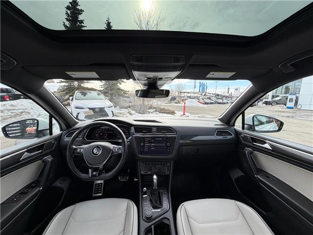 2018 Volkswagen Tiguan Highline (Stk: 260449A) in Calgary - Image 8 of 18