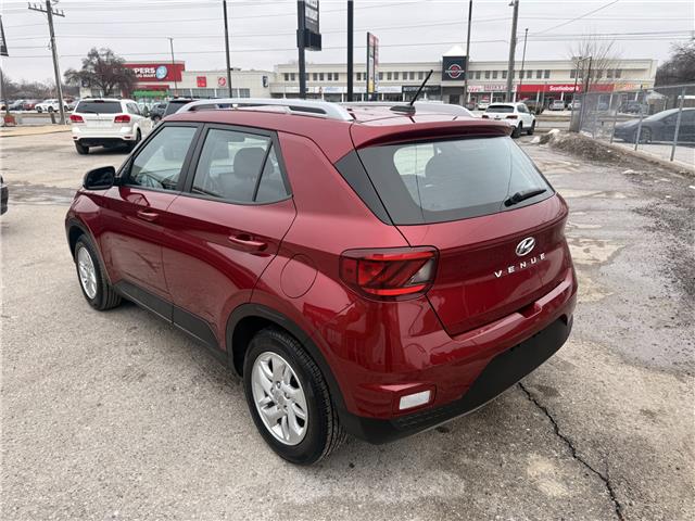2023 Hyundai Venue Preferred w/Two-Tone (Stk: 6053A) in Sarnia - Image 6 of 24