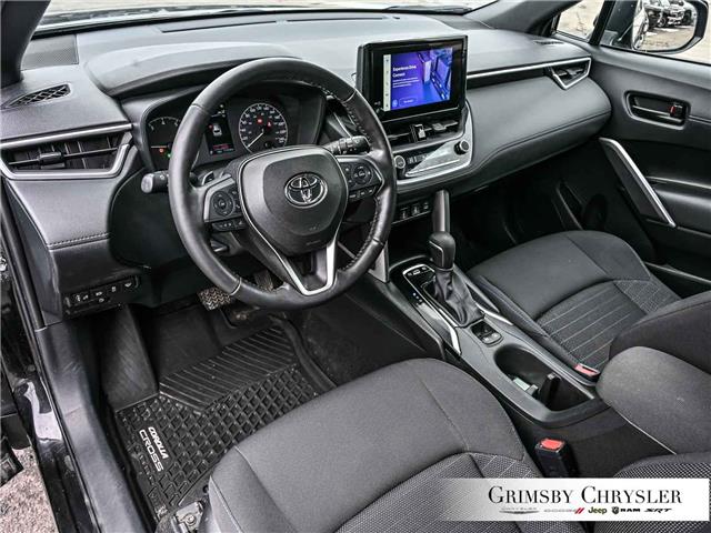 2023 Toyota Corolla Cross Hybrid SE (Stk: U6342A) in Grimsby - Image 13 of 28