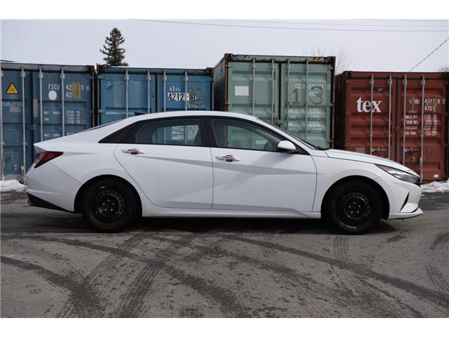 2022 Hyundai Elantra Preferred (Stk: S25413A) in Ottawa - Image 7 of 17