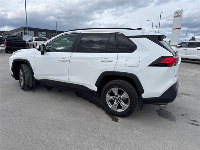 2022 Toyota RAV4 XLE (Stk: C299744K) in Cranbrook - Image 3 of 19