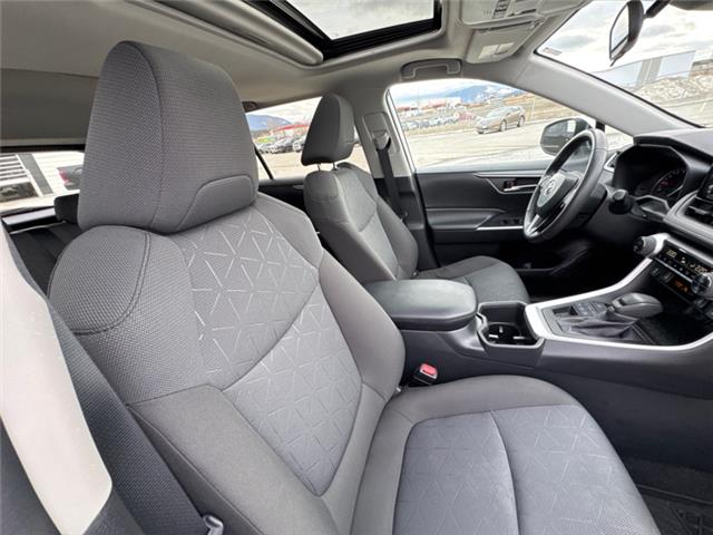 2022 Toyota RAV4 XLE (Stk: C299744K) in Cranbrook - Image 12 of 19