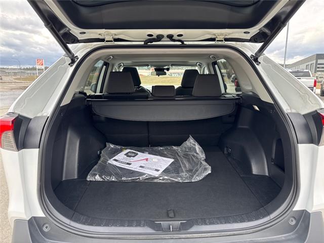 2022 Toyota RAV4 XLE (Stk: C299744K) in Cranbrook - Image 17 of 19