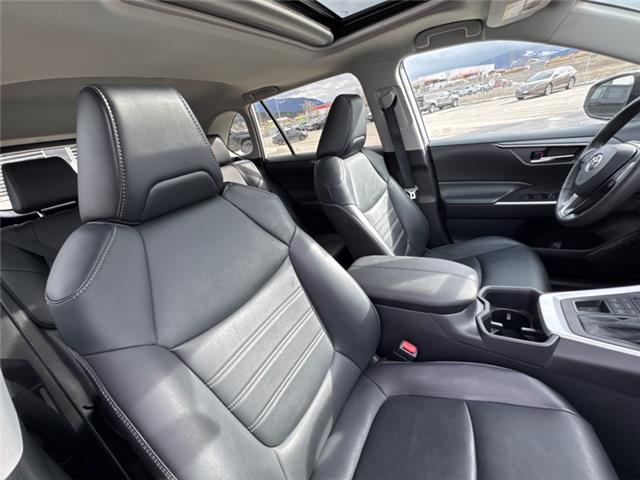 2022 Toyota RAV4 XLE (Stk: W257554K) in Cranbrook - Image 12 of 20