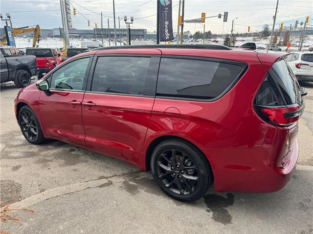 2024 Chrysler Pacifica Limited (Stk: 28328P) in Newmarket - Image 5 of 14 2024 Chrysler Pacifica Limited (Stk: 28328P) in Newmarket - Image 5 of 14