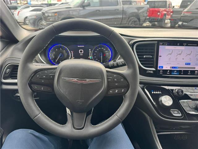 2024 Chrysler Pacifica Limited (Stk: 28328P) in Newmarket - Image 9 of 14 2024 Chrysler Pacifica Limited (Stk: 28328P) in Newmarket - Image 9 of 14