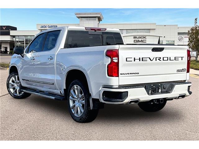 2022 Chevrolet Silverado 1500 High Country (Stk: 22618UB) in Calgary - Image 11 of 34