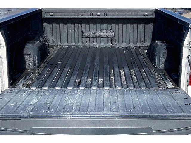 2022 Chevrolet Silverado 1500 High Country (Stk: 22618UB) in Calgary - Image 28 of 34