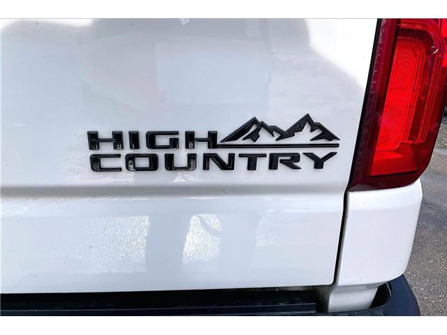 2022 Chevrolet Silverado 1500 High Country (Stk: 22618UB) in Calgary - Image 32 of 34
