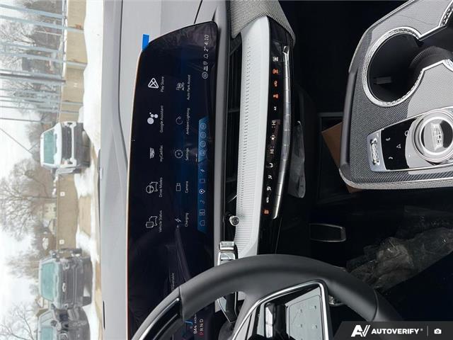 2026 Cadillac OPTIQ Sport (Stk: 2-13211) in Oshawa - Image 18 of 21